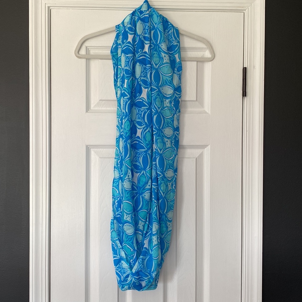 Lilly Pulitzer Riley Infinity Loop Scarf in What a Racket - Picture 2 of 6